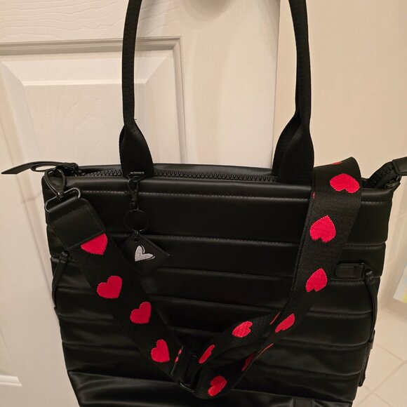 IHKWIP North/South Haute Black Tote with Red Hearts Guitar Strap - Picture 2 of 5